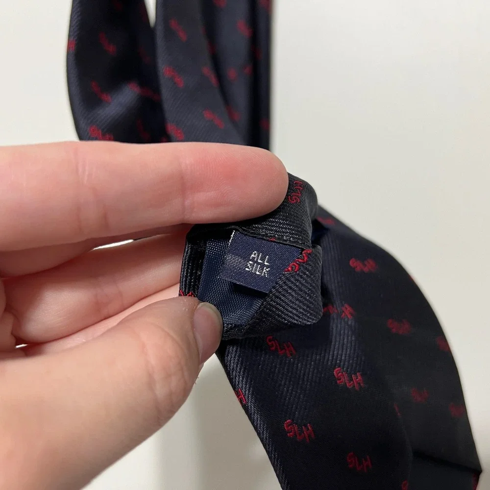 Camalier &‎ Buckley Mens Silk Tie Navy Blue Red Made in USA